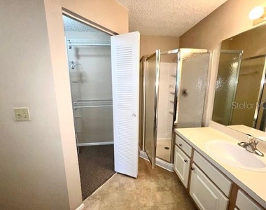 2585 Grassy Point Drive - Photo Thumbnail 10