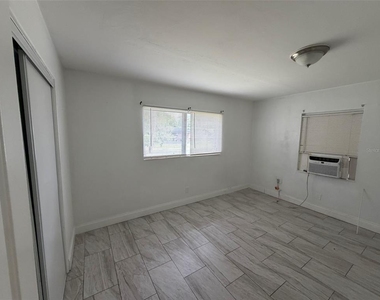 516 Avenue F Se - Photo Thumbnail 10