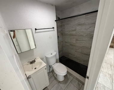 516 Avenue F Se - Photo Thumbnail 9