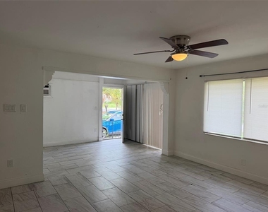 516 Avenue F Se - Photo Thumbnail 3