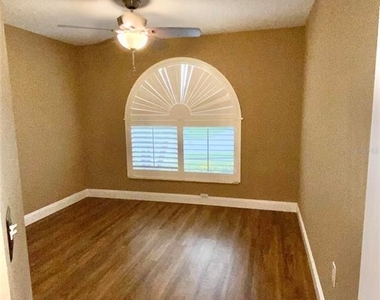 22815 Richardson Lane - Photo Thumbnail 19