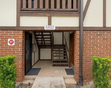 5407 Hansel Avenue - Photo Thumbnail 2