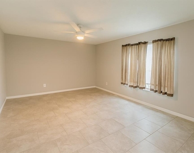 5407 Hansel Avenue - Photo Thumbnail 3