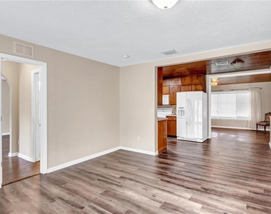 1840 Highland Park Road - Photo Thumbnail 6