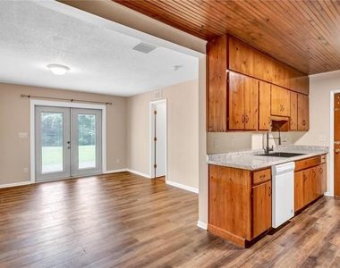 1840 Highland Park Road - Photo Thumbnail 1