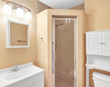1840 Highland Park Road - Photo Thumbnail 8