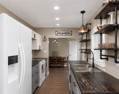 2607 Ne 16th Avenue - Photo Thumbnail 5