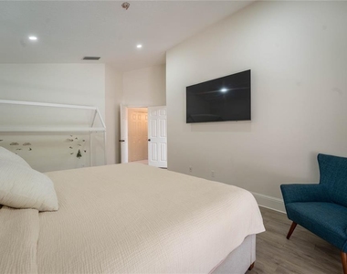 1621 Boulder Creek - Photo Thumbnail 29