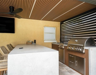 1621 Boulder Creek - Photo Thumbnail 11