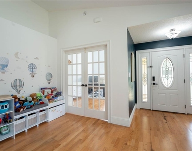 1621 Boulder Creek - Photo Thumbnail 6