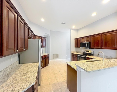 903 Kersfield Circle - Photo Thumbnail 8