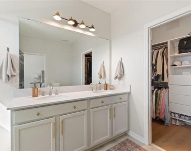 1501 Woodlark Drive - Photo Thumbnail 29