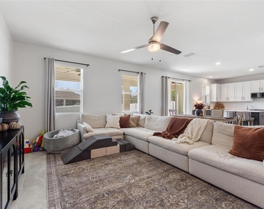 1501 Woodlark Drive - Photo Thumbnail 12