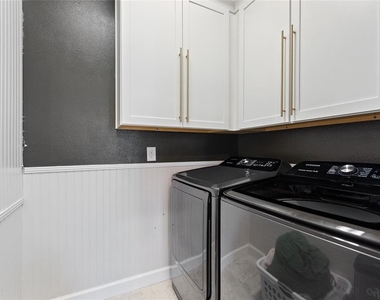 1501 Woodlark Drive - Photo Thumbnail 17