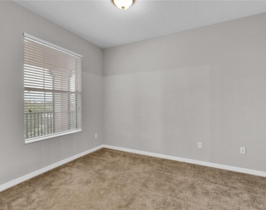 8306 Portofino Drive - Photo Thumbnail 4