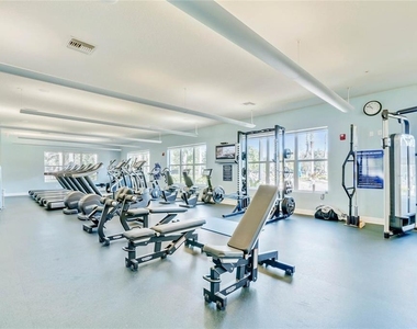 8306 Portofino Drive - Photo Thumbnail 14
