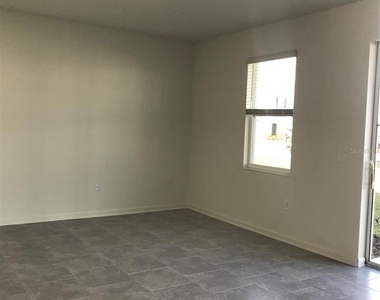 3007 Chantilly Drive - Photo Thumbnail 5