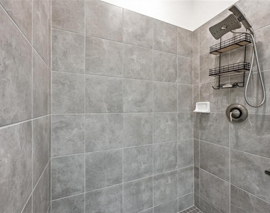 10047 Crooked Creek Drive - Photo Thumbnail 15