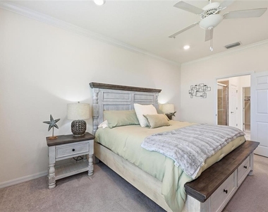 10047 Crooked Creek Drive - Photo Thumbnail 12