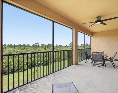 10047 Crooked Creek Drive - Photo Thumbnail 18