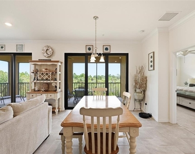 10047 Crooked Creek Drive - Photo Thumbnail 6