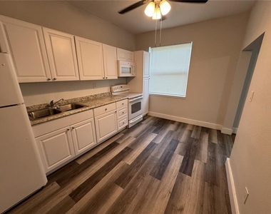 424 Armada Road S - Photo Thumbnail 4