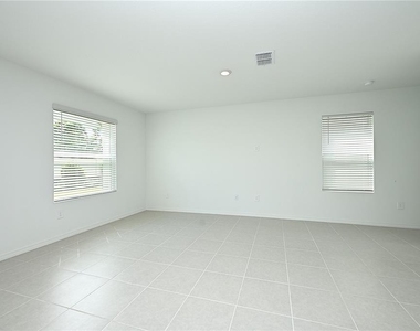 7847 Abagail Drive - Photo Thumbnail 9