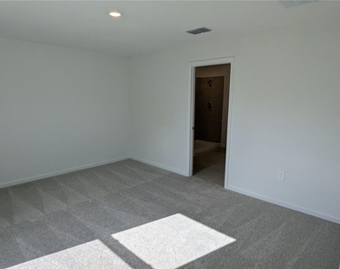 2175 Chris Drive - Photo Thumbnail 6