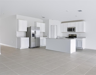 2406 Mckinley Drive - Photo Thumbnail 2