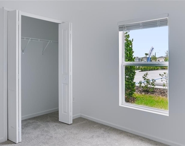 2406 Mckinley Drive - Photo Thumbnail 15
