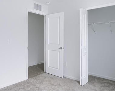 2406 Mckinley Drive - Photo Thumbnail 13