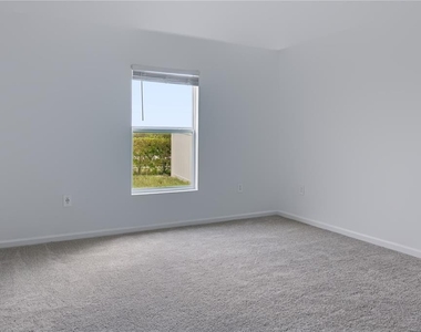 2406 Mckinley Drive - Photo Thumbnail 10
