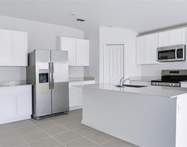 2406 Mckinley Drive - Photo Thumbnail 3