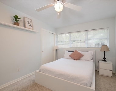 729 Nw 34th Street - Photo Thumbnail 17