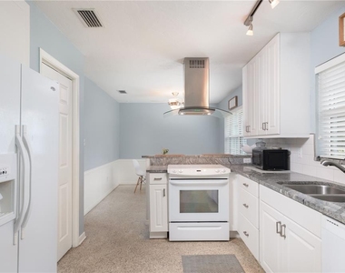 729 Nw 34th Street - Photo Thumbnail 10
