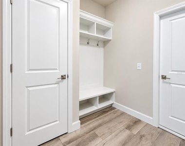 6737 Sw 13th Lane - Photo Thumbnail 7