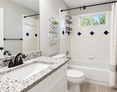 6202 Sw 86th Way - Photo Thumbnail 7
