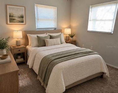 1408 Ne 25th Place - Photo Thumbnail 9
