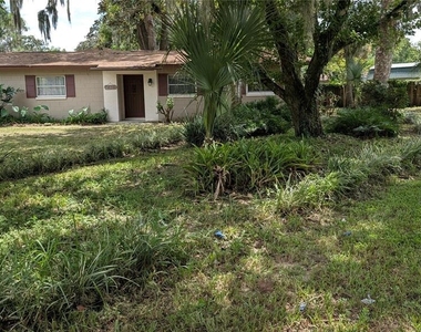 1408 Ne 25th Place - Photo Thumbnail 1