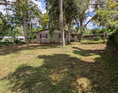 1408 Ne 25th Place - Photo Thumbnail 11
