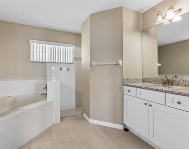 11230 Lake Katherine Circle - Photo Thumbnail 15