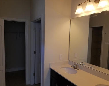 14638 Trapper  Rd - Photo Thumbnail 12