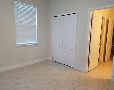 14638 Trapper  Rd - Photo Thumbnail 18