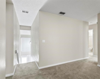 14 Oakmont Court - Photo Thumbnail 30