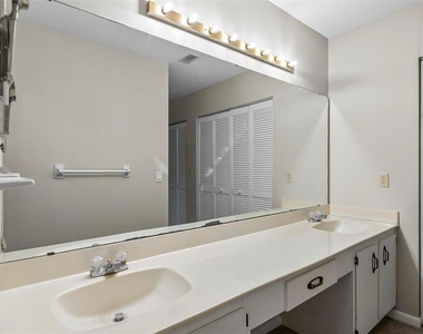 14 Oakmont Court - Photo Thumbnail 25
