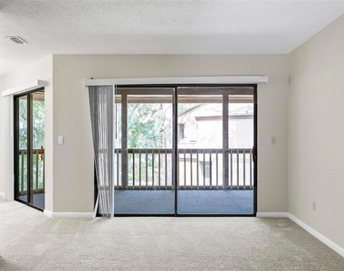 14 Oakmont Court - Photo Thumbnail 17