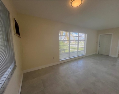 21923 Buxton Avenue - Photo Thumbnail 8