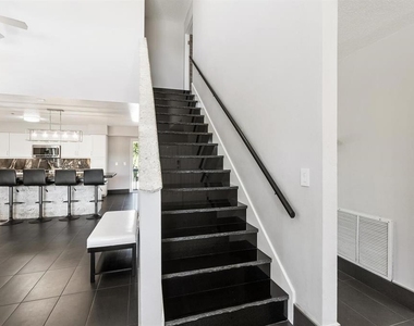 651 Avenida Del Norte - Photo Thumbnail 34