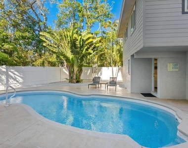 651 Avenida Del Norte - Photo Thumbnail 14