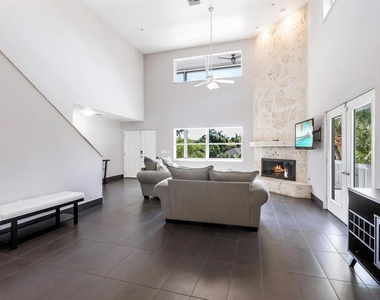 651 Avenida Del Norte - Photo Thumbnail 23